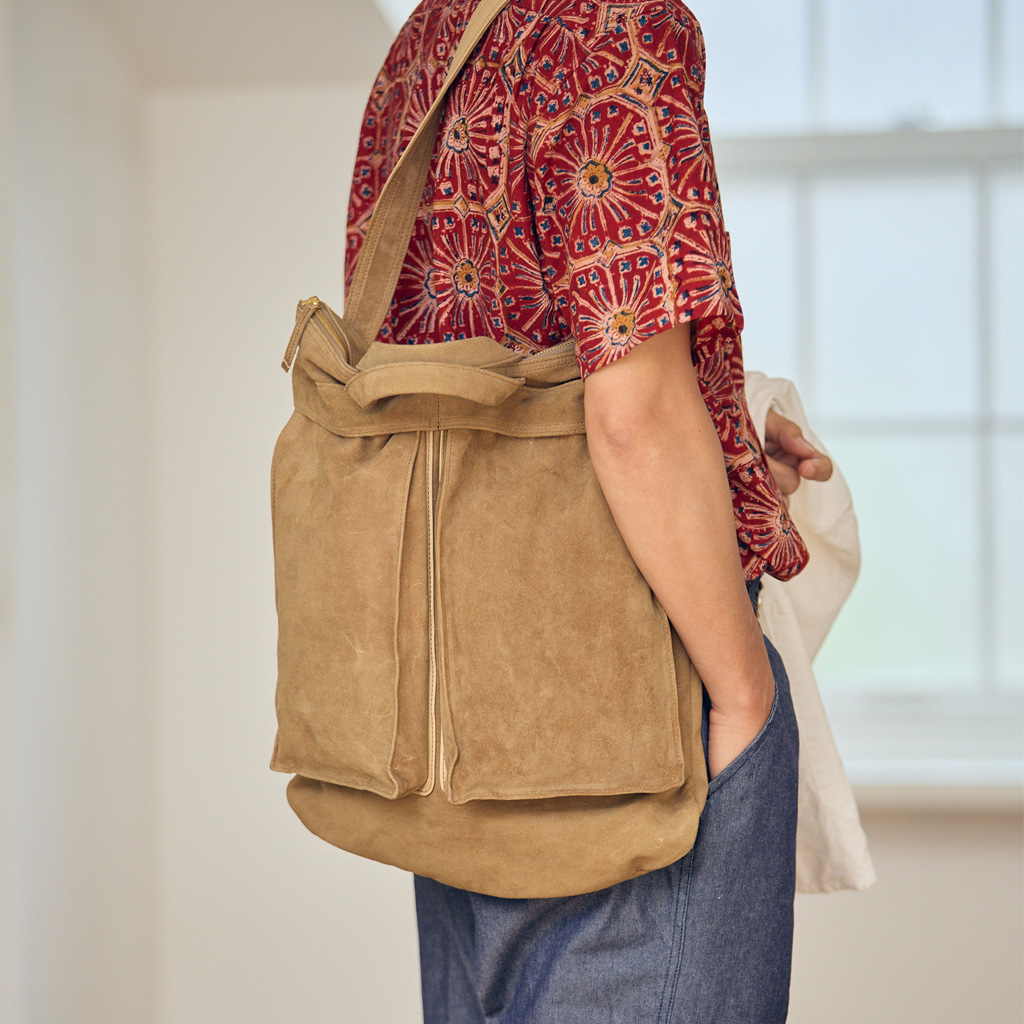 Horse Suede - Helmet Bag -