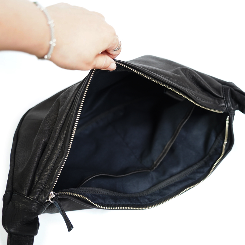 Deer - Shoulder Bag - M