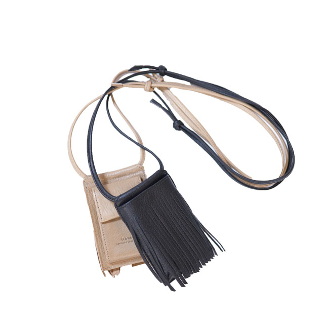 deer fringe neck pouch | SLOW – スロウ 公式ECサイト | 革製のバッグ 