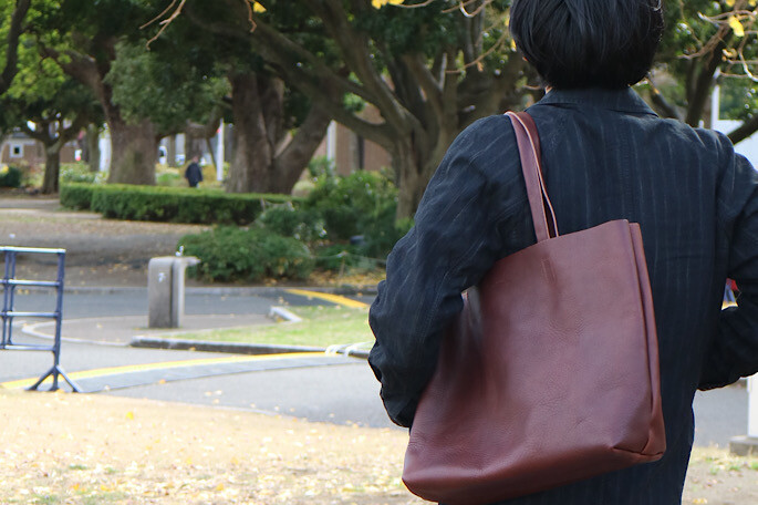 SLOW – スロウ 公式ECサイト | 革製のバッグ、財布 等の製造販売